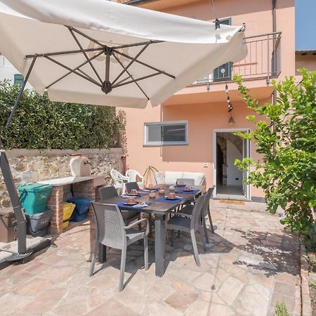 Nice Home In Borgo Doneglia With Kitchenette Borgo d'Oneglia Exterior foto